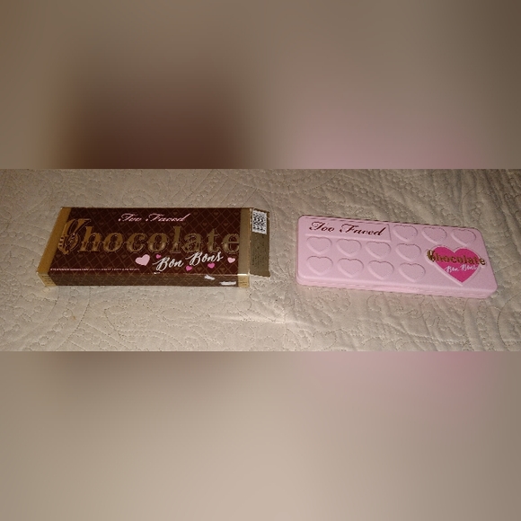 Too Faced Chocolate Bon Bons Eyeshadow Palette NWT - Picture 7 of 10